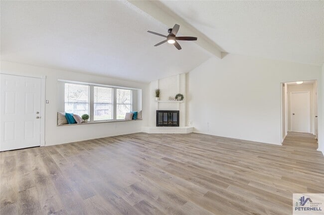 Building Photo - 946 Three Forks Dr