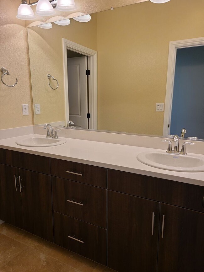 Building Photo - 177 Colner Cir