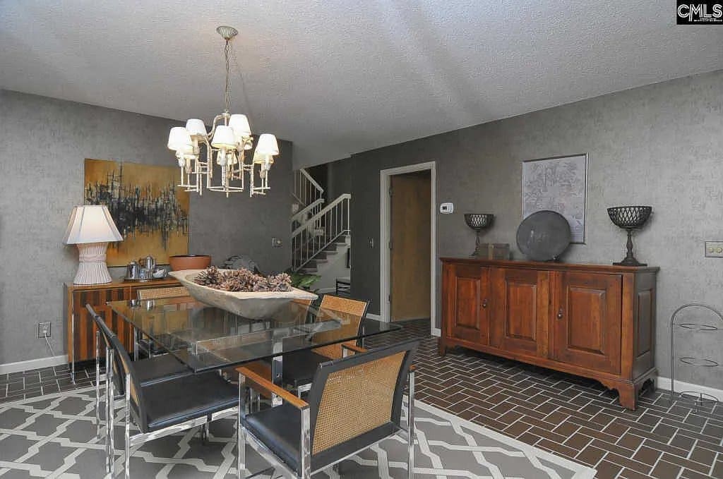 Building Photo - 236 Tram Rd