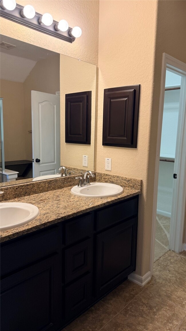 Building Photo - 9215 Running Eagle Falls