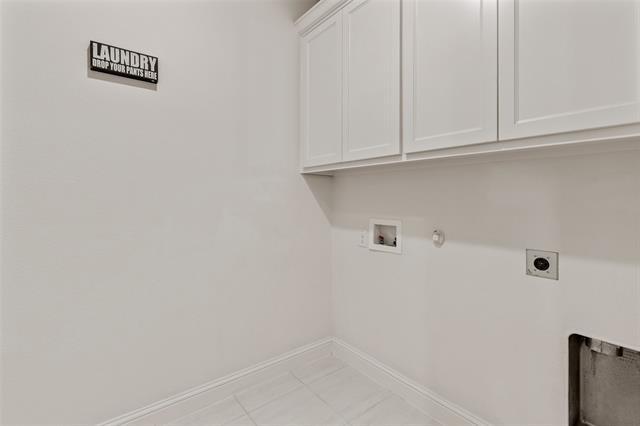 Building Photo - 2445 Saffire Way