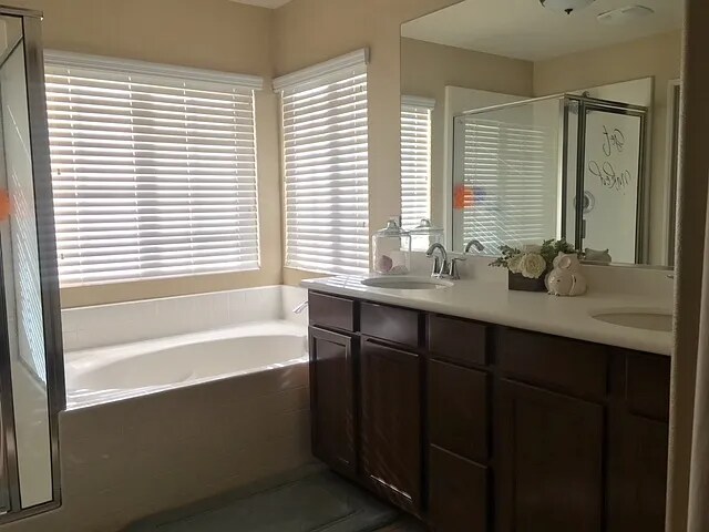 Building Photo - 2329 Driftwood Dr