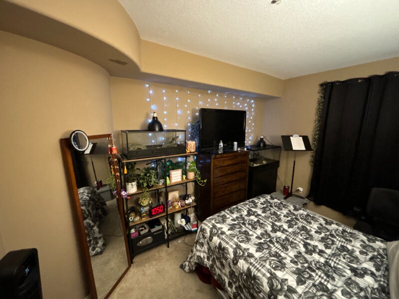 Building Photo - 12668 Chapman Ave