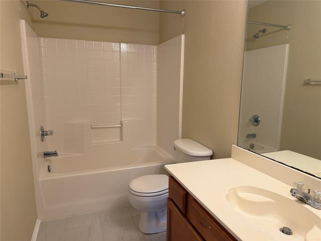 Building Photo - 301 Meadow Lark Ln