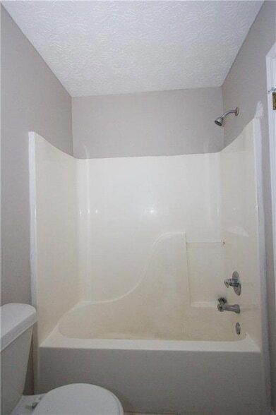 Building Photo - 3292 Shady Valley Ct SW