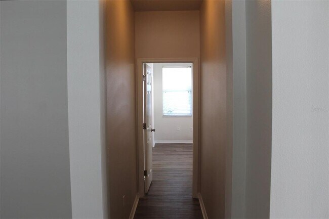 Building Photo - 200 Roseling Crossing