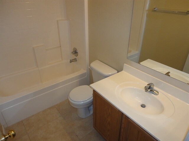 Building Photo - 10657 E Enid Ave