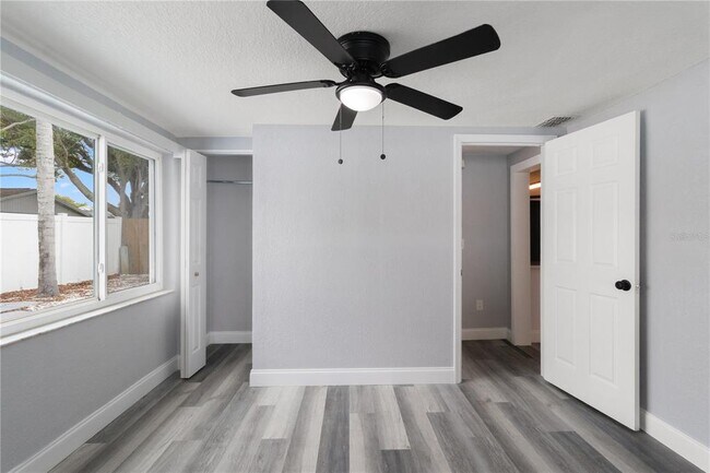 Building Photo - 7415 San Salvadore Dr