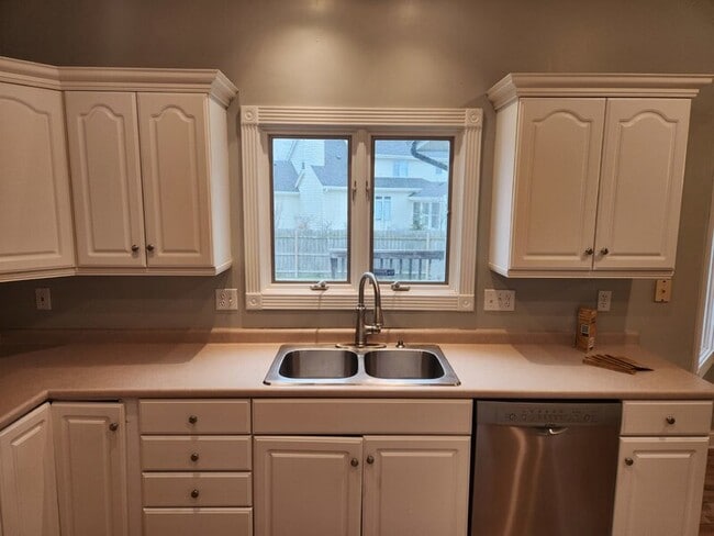 Building Photo - 13500 Sheridan Ave