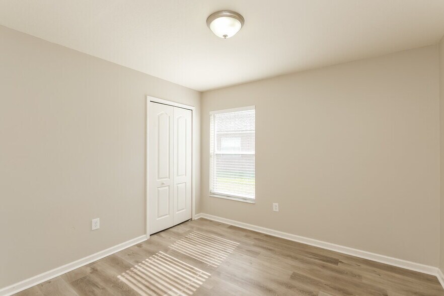 Building Photo - 1106 Summer Breeze Dr