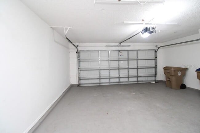 Building Photo - 1115 Doncaster Ct