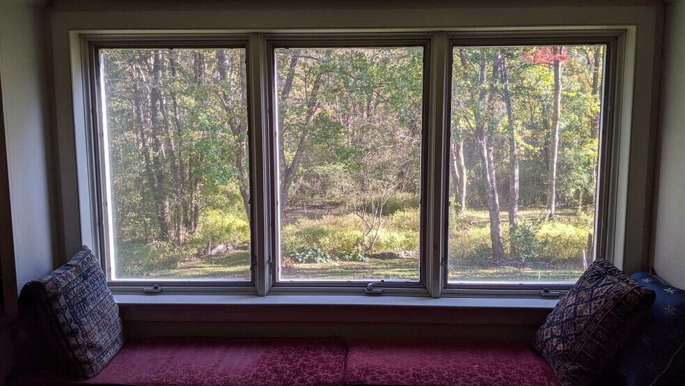 Building Photo - 266 North Haverhill