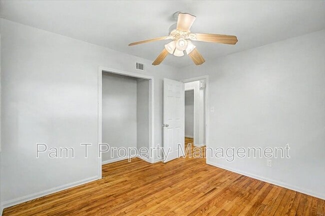 Building Photo - 3712 Oakland Ct