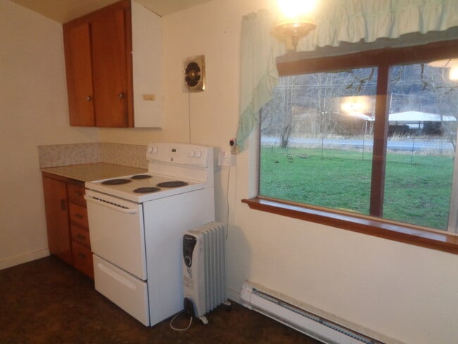 Building Photo - Breath of Fresh Air