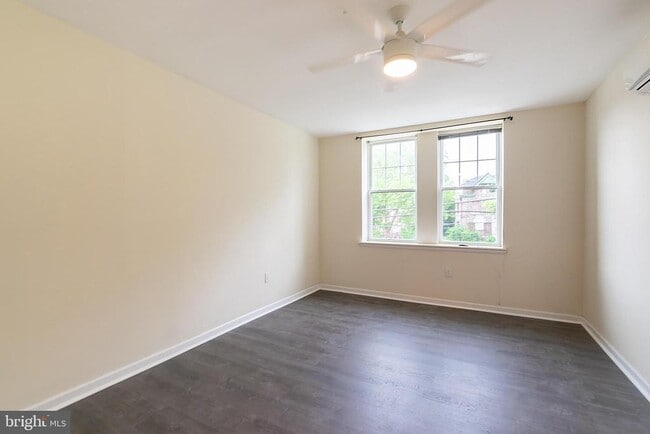 Building Photo - 1501 W Allegheny Ave