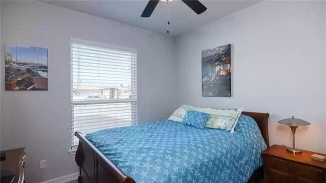Building Photo - 13829 Laffite Dr
