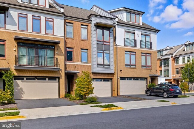 Primary Photo - 1803 Blue Marble Terrace SE