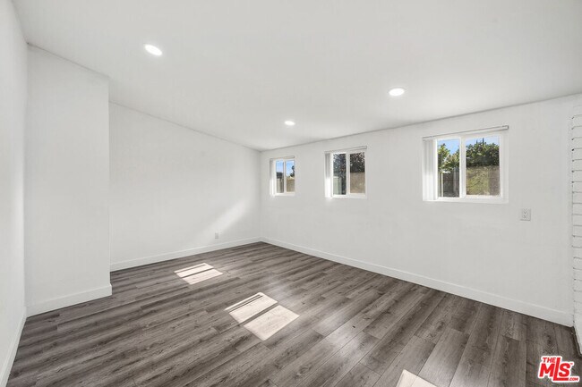 Building Photo - 8153 Tunney Ave