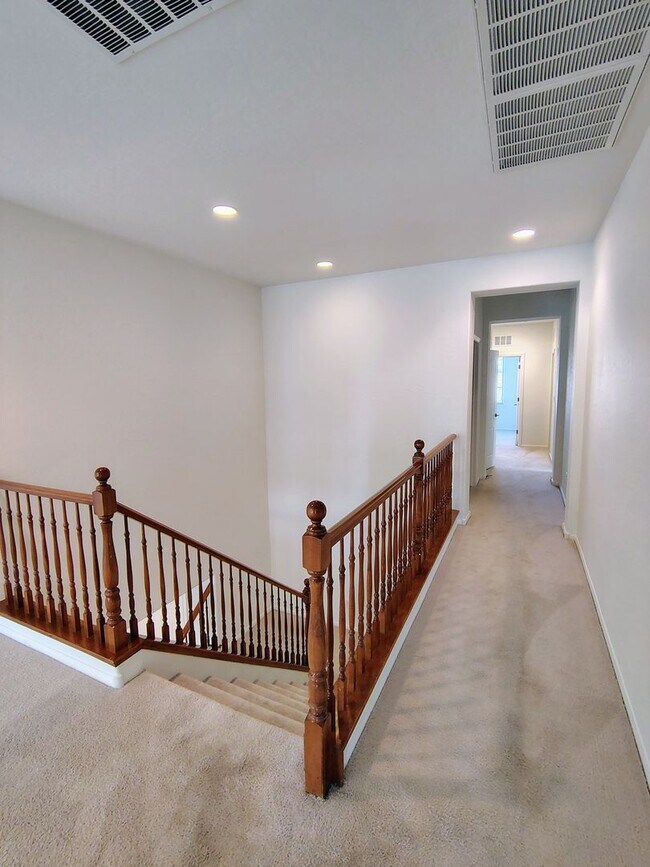 Building Photo - 10095 Lady Apple Dr
