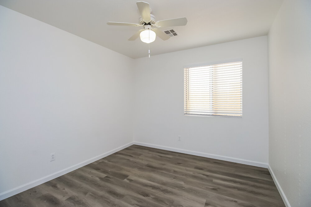 Building Photo - 1350 W Gary Dr