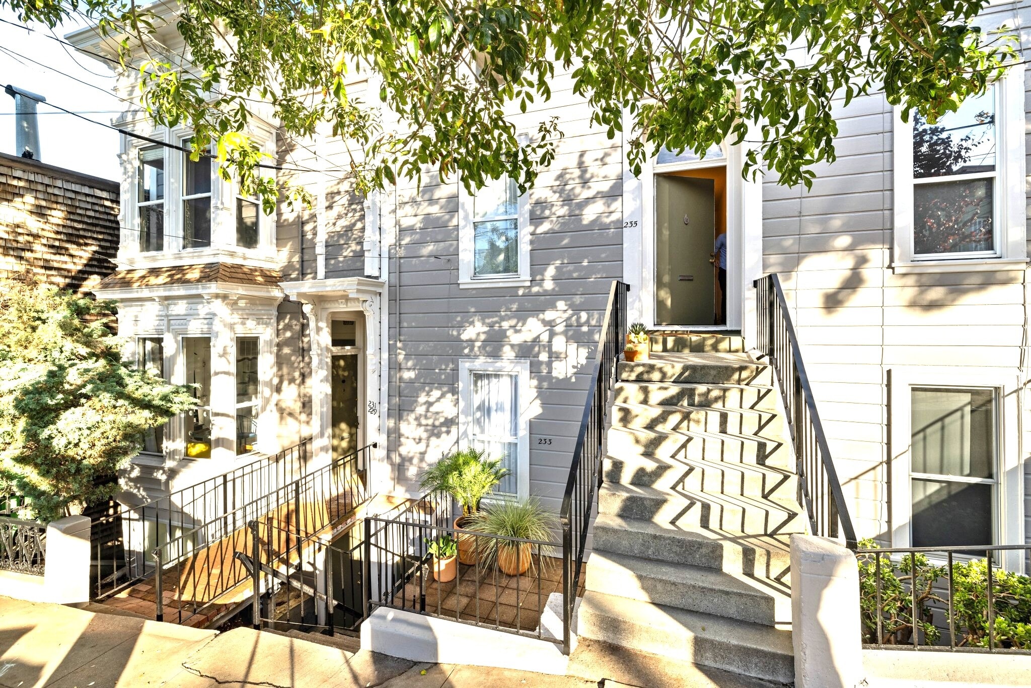 Building Photo - 235 Mississippi St