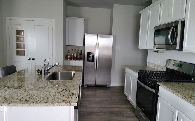 Building Photo - 17359 King Eider Rd