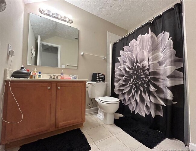 Building Photo - 889 Louisiana Dr