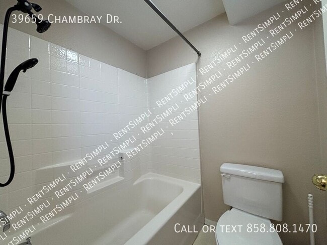 Building Photo - 39659 Chambray Dr