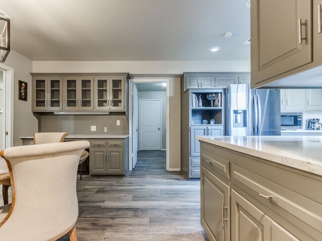 Building Photo - Mid-Term Rental in Glenbrook Addition, Nic...