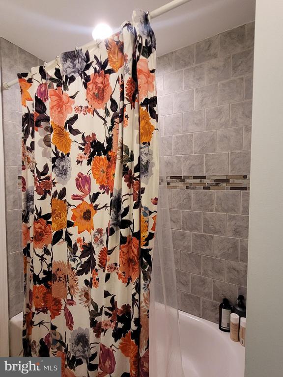 Building Photo - 1106 Lombard St