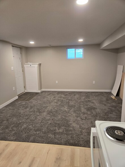 Building Photo - 785 N Monroe Blvd