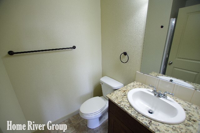 Building Photo - 1465 W Deer Crest St