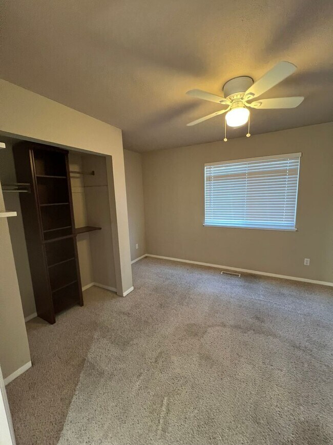 Building Photo - SPARKS VISTAS - BEASLEY / SKY RANCH / REED