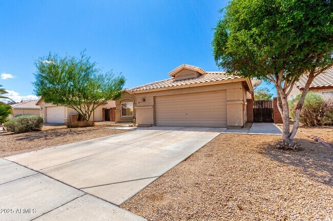 Building Photo - 8375 W Dahlia Dr