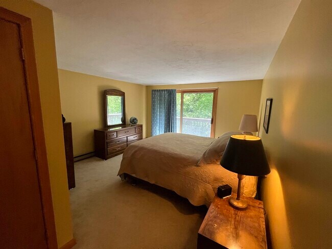 Building Photo - 35 Woodland Pines Rd