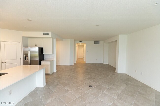 Building Photo - 16524 Kingwood Ln