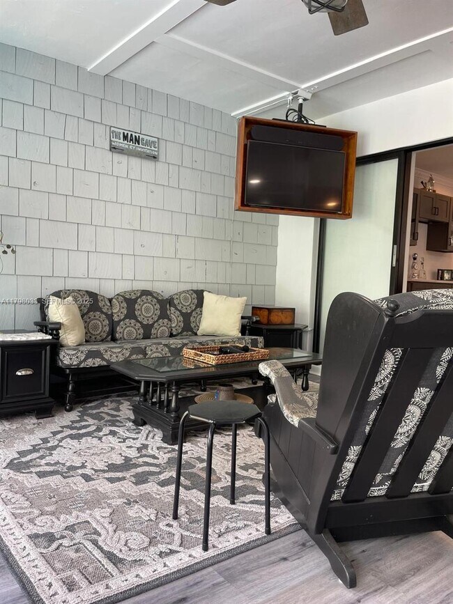 Building Photo - 2230 N 50th Ave