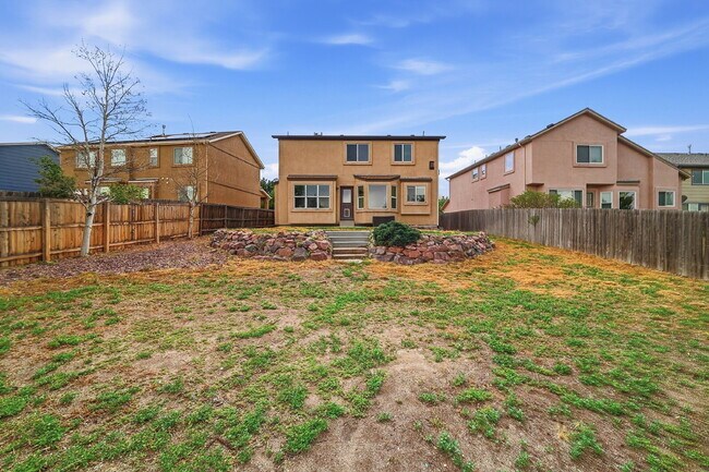 Building Photo - $2,395.95, 4 bed, 3.5 bath located in Colorado Springs with Central AC.