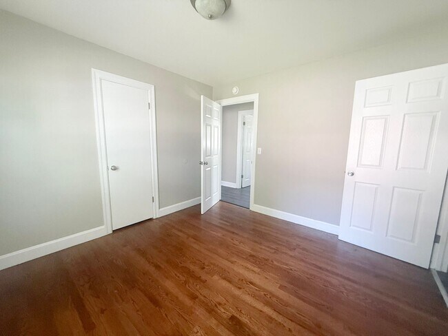 Building Photo - 4-Bedroom Home Walking Distance to Tennessee Tech
