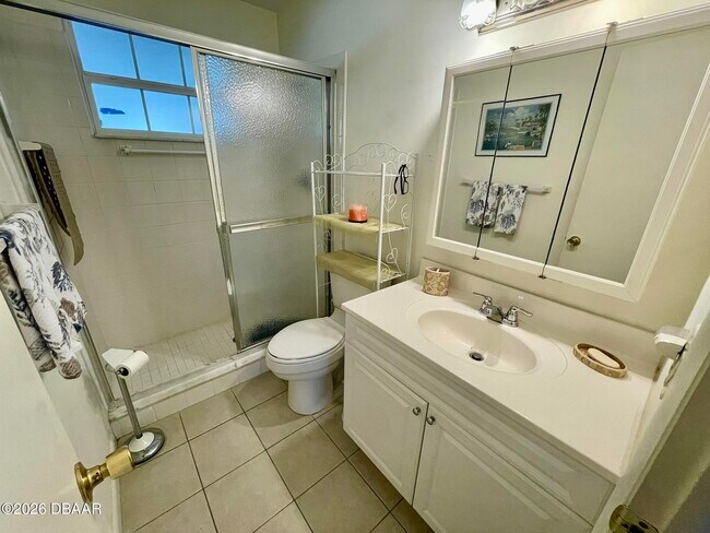 Building Photo - 125 Lynnhurst Dr