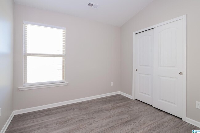 Building Photo - 155 Briar Ridge Ln