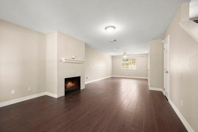 Building Photo - 8723 Creek Willow Dr