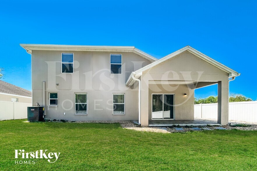 Building Photo - 12050 Colony Lakes Blvd