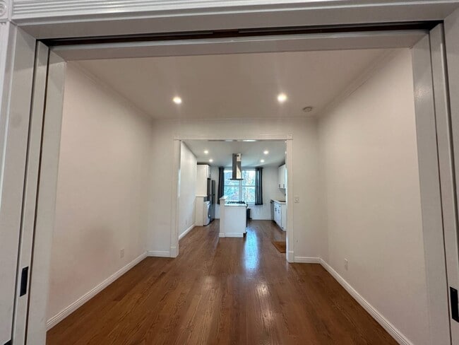 Building Photo - 60 Union St