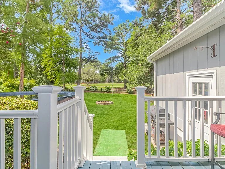 Building Photo - 163 Parkview Dr