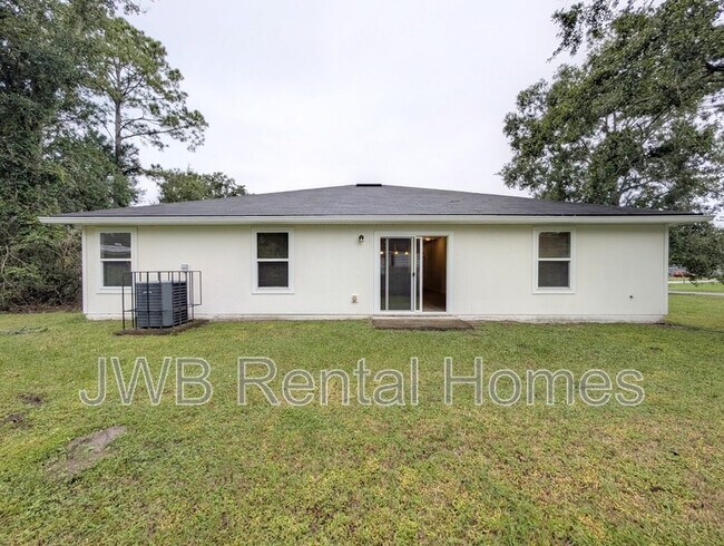 Building Photo - 5651 Norde Dr W