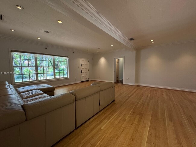 Building Photo - 1512 Certosa Ave