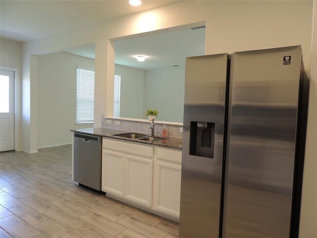 Building Photo - 241 Cascata Way