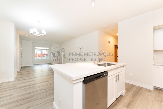 Building Photo - 1515 E Yesler Wy