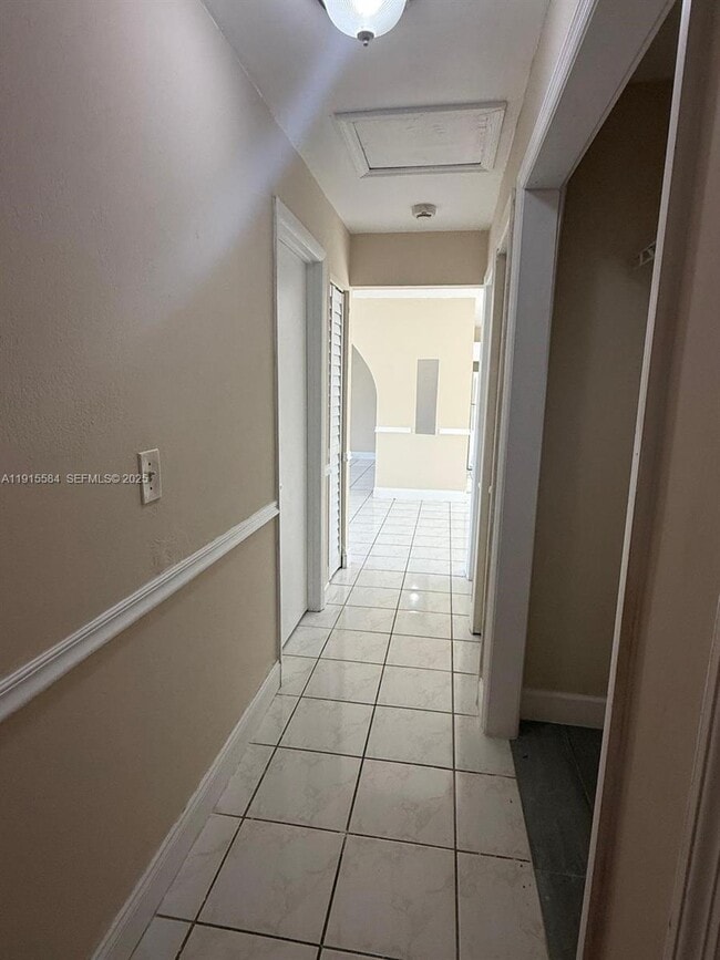 Building Photo - 25912 SW 133rd Pl